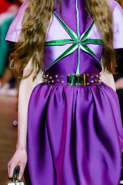 Look 13